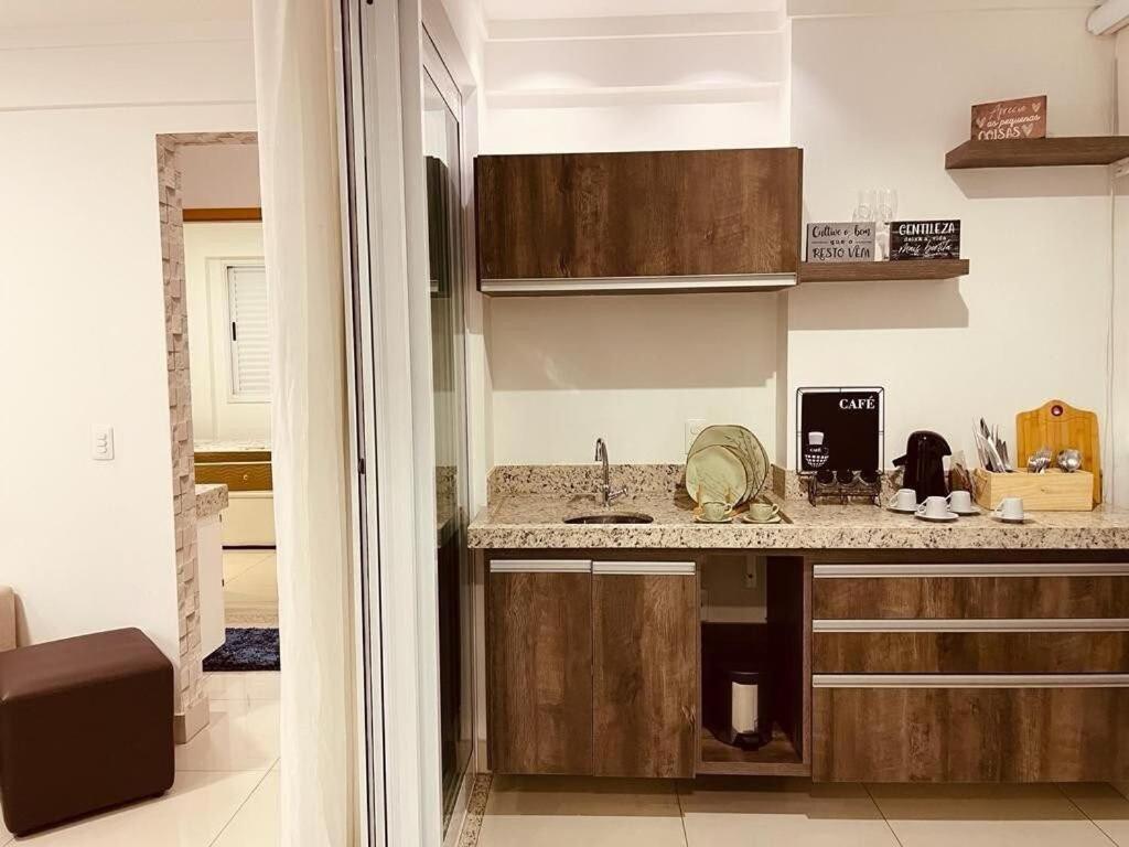 Апартаменты 2 Qts.| 4 Hosp. | Ao Lado Do Goiania Shopping Экстерьер фото